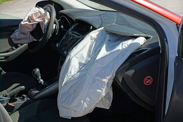 car accident airbags